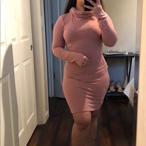 Dusty pink long sleeve dress